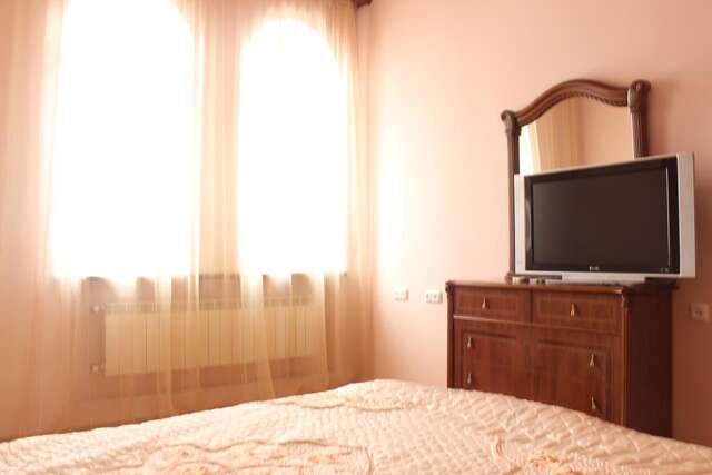 Виллы Luxury Villa With Nice Patio and Swimming Pool Ереван-20